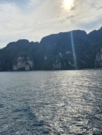 Kho Phi Phi Island, Thailand в декабре — фото погоды (2025-12-15)
