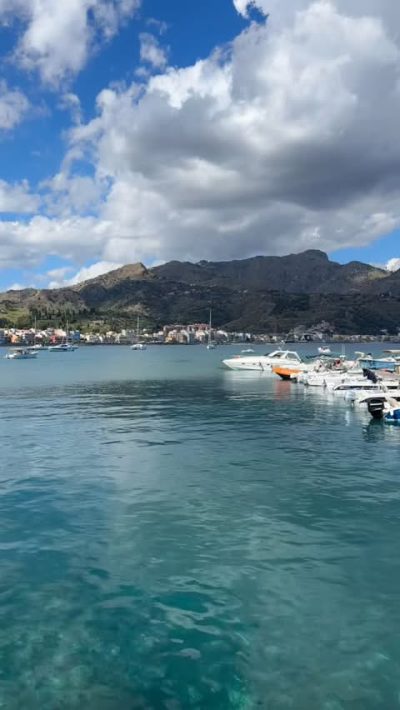 Giardini Naxos - Taormina в октябре — фото погоды (2025-10-04)