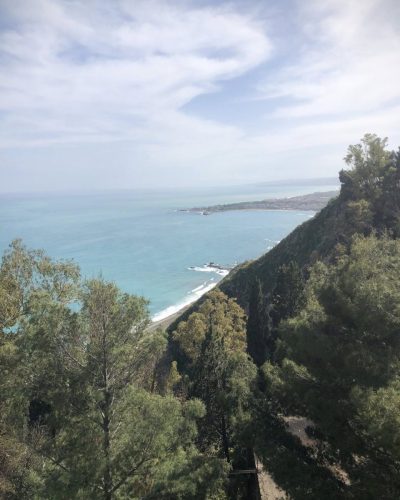 Giardini Naxos - Taormina в апреле — фото погоды (2026-04-17)