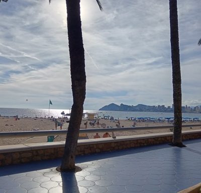 Hotel Servigroup Pueblo Benidorm — фото погоды в октябре (2025-10-21)