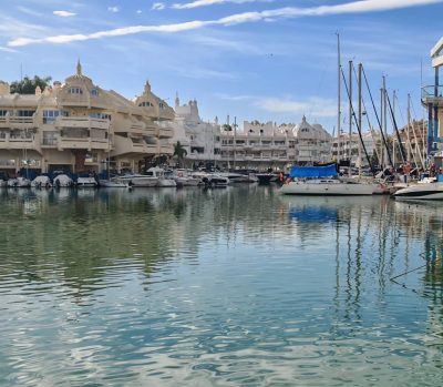 Benalmadena Marina в январе — фото погоды (2025-01-21)