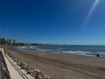 Benalmadena Marina в апреле — фото погоды (2025-04-01)