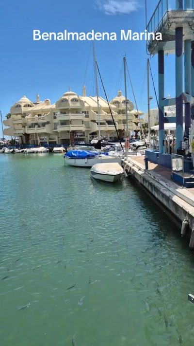 Benalmadena Marina в апреле — фото погоды (2025-04-21)