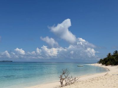Feridhoo в декабре — фото погоды (2025-12-18)
