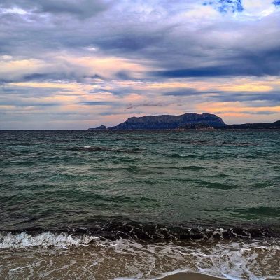 Pittulongu Beach Costa Smeralda в октябре — фото погоды (2025-10-20)