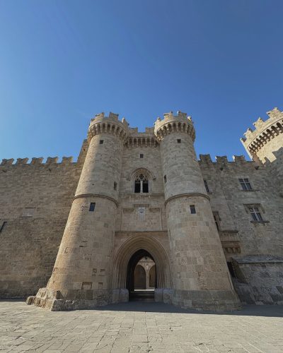 Palace of the Grand Master of the Knights of Rhodes — фото погоды в июне (2026-06-10)