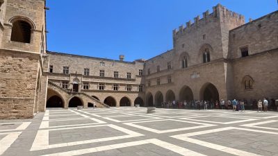 Palace of the Grand Master of the Knights of Rhodes — фото погоды в июне (2026-06-16)