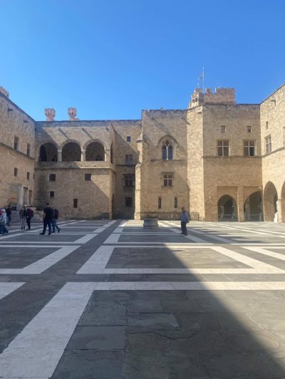 Palace of the Grand Master of the Knights of Rhodes — фото погоды в июне (2026-06-17)