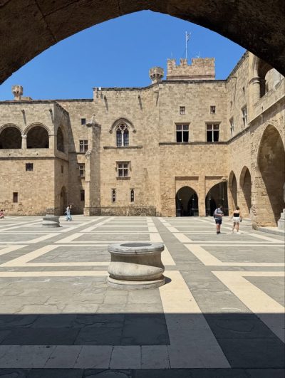 Palace of the Grand Master of the Knights of Rhodes — фото погоды в июле (2026-07-07)