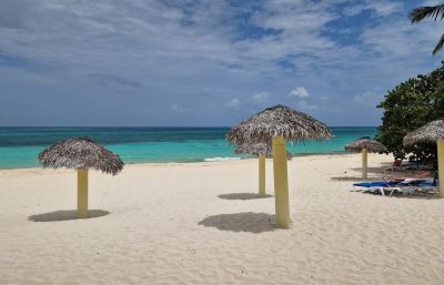 Sol de Luna y Mares Resort, Holguin, Cuba — фото погоды в апреле (2025-04-04)