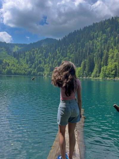 Lake Smaller Ritsa в июле — фото погоды (2026-07-14)