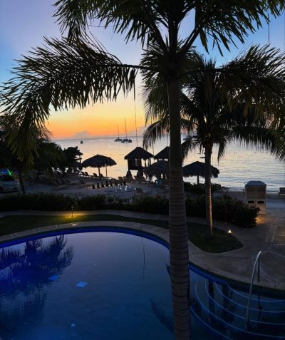 Sandals Montego Bay в сентябре — фото погоды (2025-09-28)