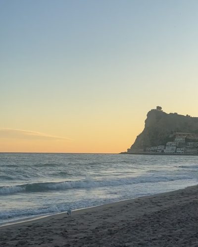 Playa de Poniente в ноябре — фото погоды (2025-11-14)