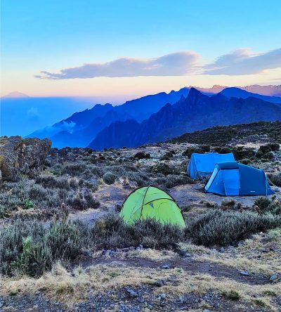 Kilimanjaro Shira Camp - 3,890m в сентябре — фото погоды (2025-09-19)