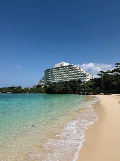 InterContinental - ANA Manza Beach Resort — фото погоды в апреле (2026-04-26)