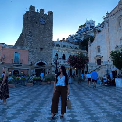 Piazza IX Aprile - Taormina в июле — фото погоды (2026-07-13)