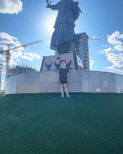Сквер Матери в июле — фото погоды (2024-07-09)