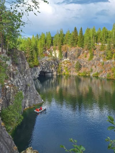 Рускеала, Горный Парк / Ruskeala, Mining Park в августе — фото погоды (2025-08-22)