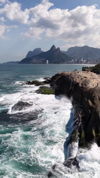 Praia do Arpoador в июне — фото погоды (2026-06-24)