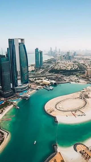 Saadiyat Island Beach, UAE в июне — фото погоды (2026-06-16)