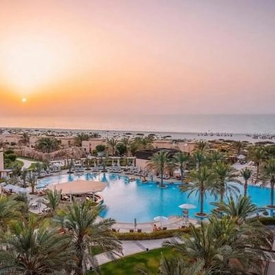 Saadiyat Island Beach, UAE в июне — фото погоды (2026-06-27)