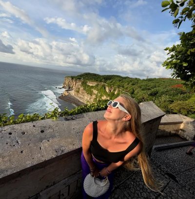 Uluwatu Temple в апреле — фото погоды (2026-04-27)