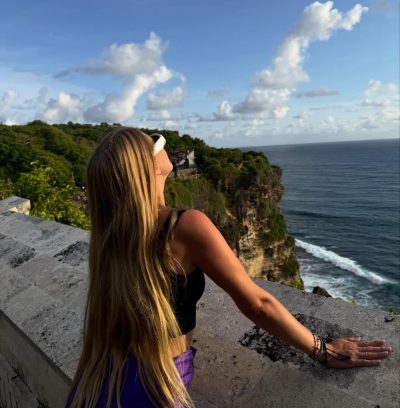 Uluwatu Temple в апреле — фото погоды (2026-04-27)