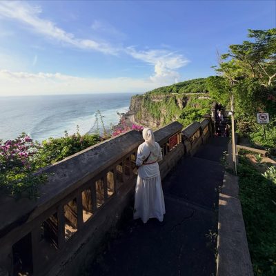 Uluwatu Temple в мае — фото погоды (2026-05-28)