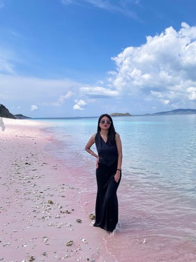 Pink beach komodo island - pulau komodo в декабре — фото погоды (2025-12-31)