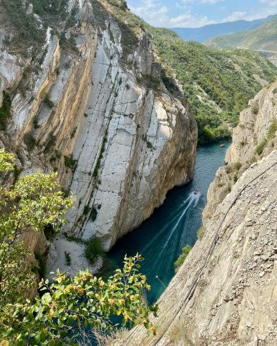 CANYON TRAVEL в августе — фото погоды (2025-08-01)