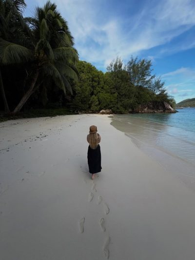 Seychelles Island, Indian Ocean в мае — фото погоды (2026-05-27)