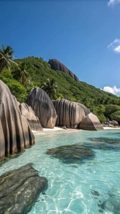 Seychelles Island, Indian Ocean в июне — фото погоды (2026-06-29)