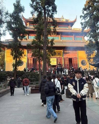 Lingyin Temple в декабре — фото погоды (2025-12-26)