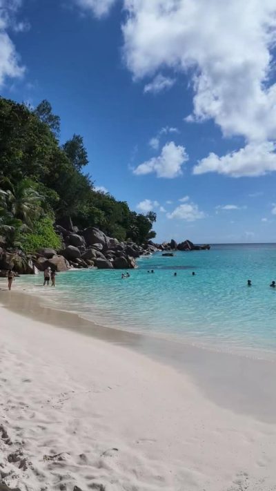 Grand'Anse Praslin в мае — фото погоды (2026-05-17)