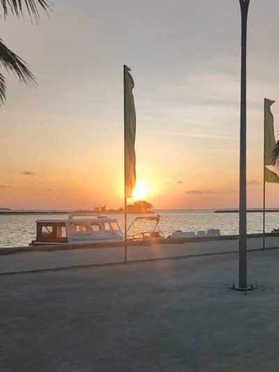 Thulhaadhoo в апреле — фото погоды (2026-04-26)