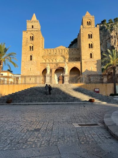 Cefalù Cathedral в феврале — фото погоды (2026-02-21)