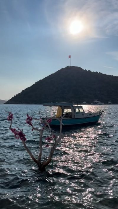 Gümüşlük в июне — фото погоды (2026-06-01)