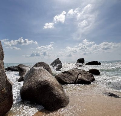 Grandmother and Grandfather Rock в ноябре — фото погоды (2025-11-17)