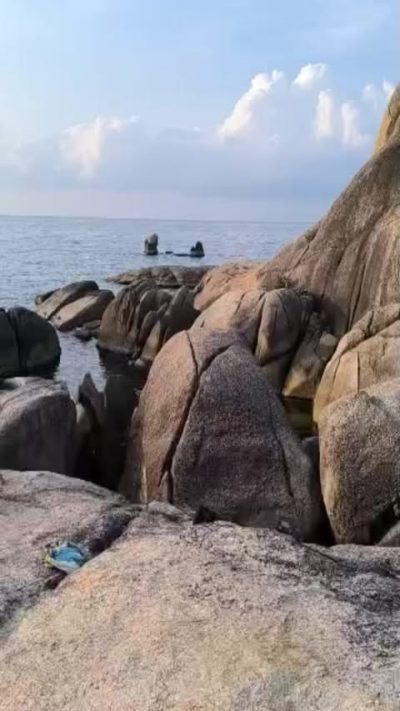 Grandmother and Grandfather Rock в апреле — фото погоды (2026-04-16)