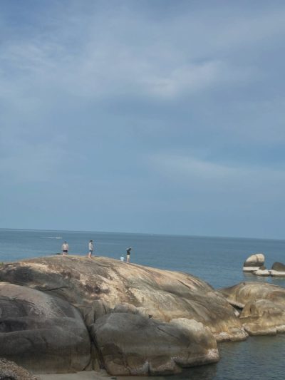 Grandmother and Grandfather Rock в июле — фото погоды (2026-07-19)