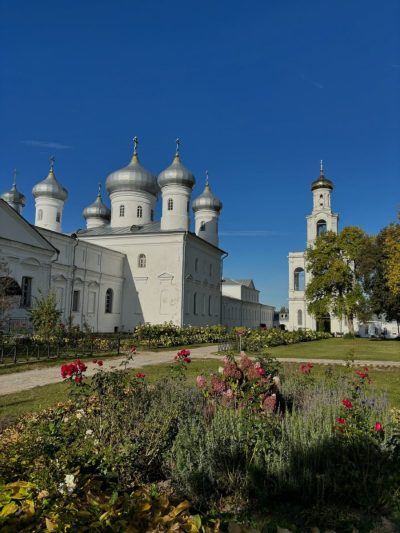 Великий Новгород в октябре — фото погоды (2025-10-04)
