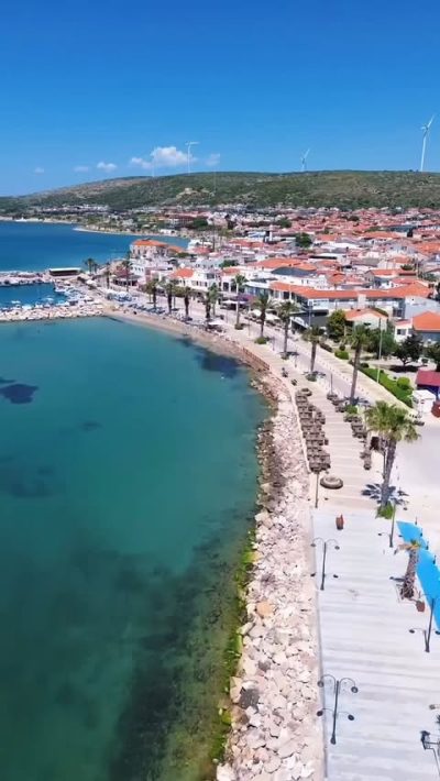 Çiftlik Köy, Çeşme Sahil в июне — фото погоды (2026-06-04)
