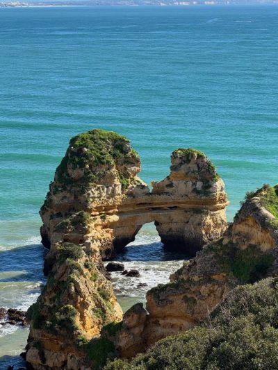 Praia de Lagos в феврале — фото погоды (2026-02-23)