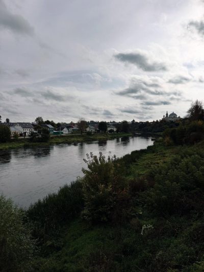 Город Торжок в сентябре — фото погоды (2025-09-27)