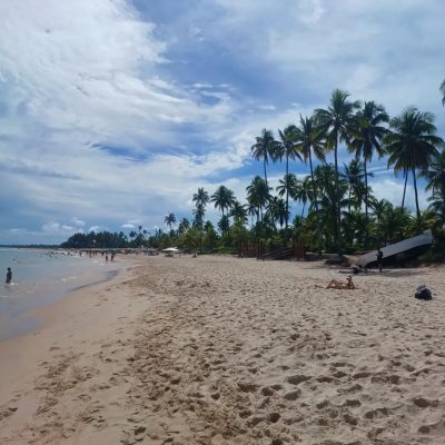 Praia de Guarajuba в июне — фото погоды (2026-06-30)