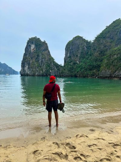 Halong Bay Vietnam - Du Lịch Vịnh Hạ Long в феврале — фото погоды (2026-02-24)