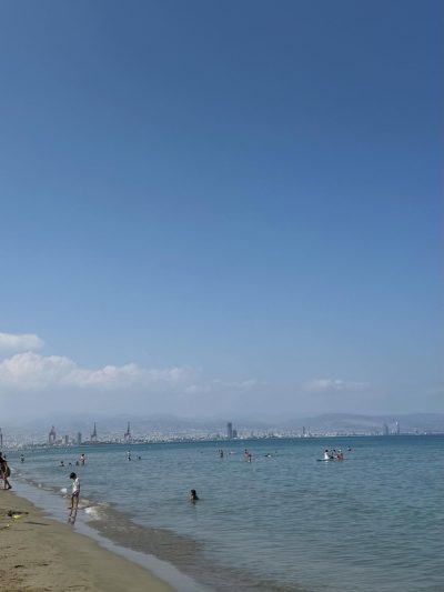 Lady's Mile Beach в июне — фото погоды (2026-06-27)