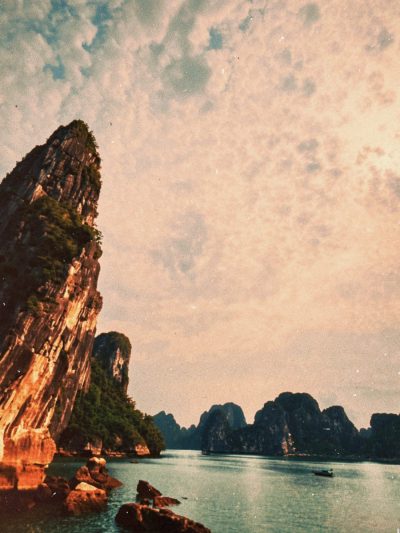 Halong Bay, Vietnam в апреле — фото погоды (2026-04-27)