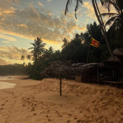 Unakuruwa, Silent Beach в апреле — фото погоды (2026-04-01)