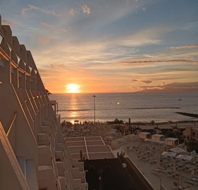 Fañabe Beach, Tenerife, Spain — фото погоды в ноябре (2025-11-26)